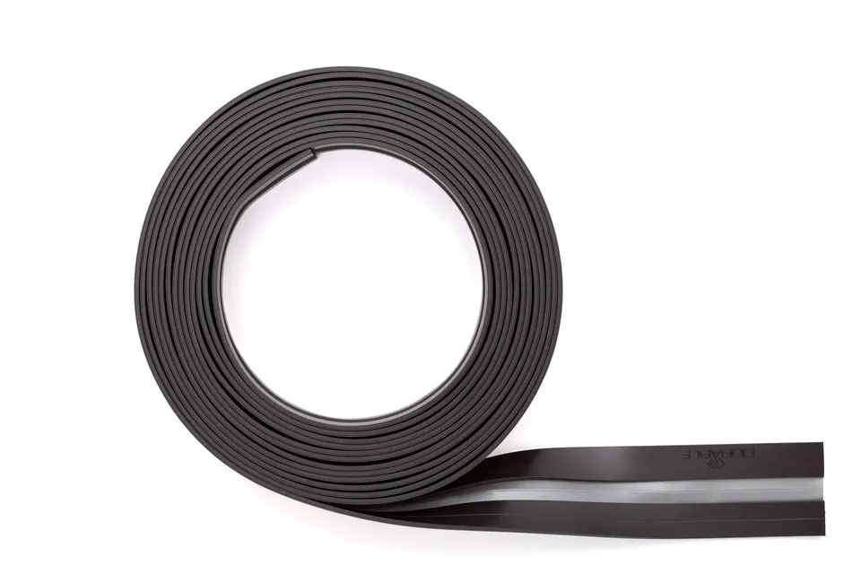 durable-duraframe-durafix-magnetleiste-5m-silber-rolle image 1