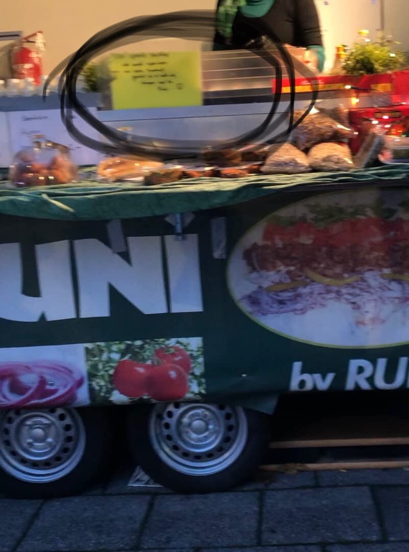 Hält an der Tür